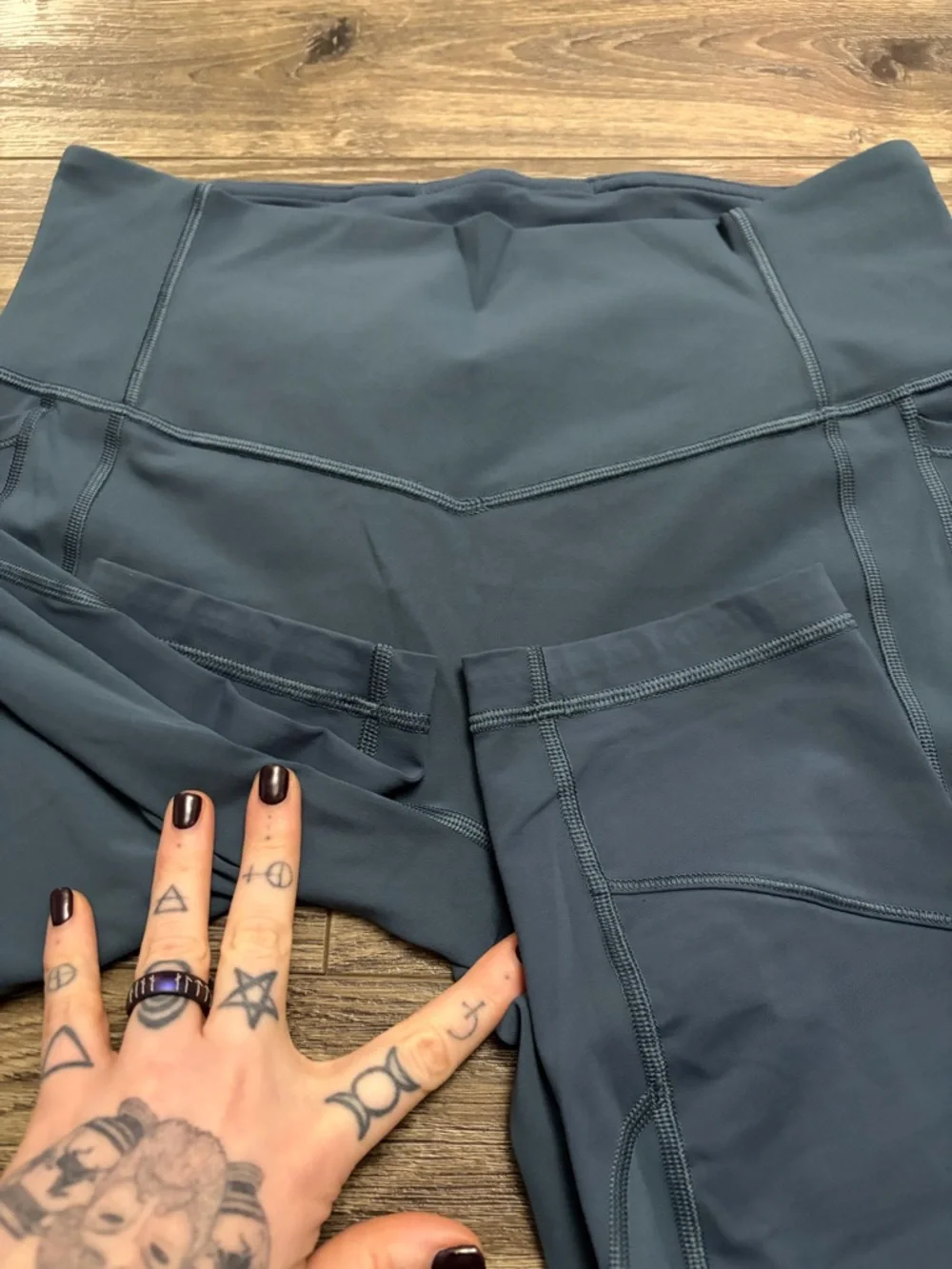 NWOT Lululemon All The Right Places High-Rise Crop *23